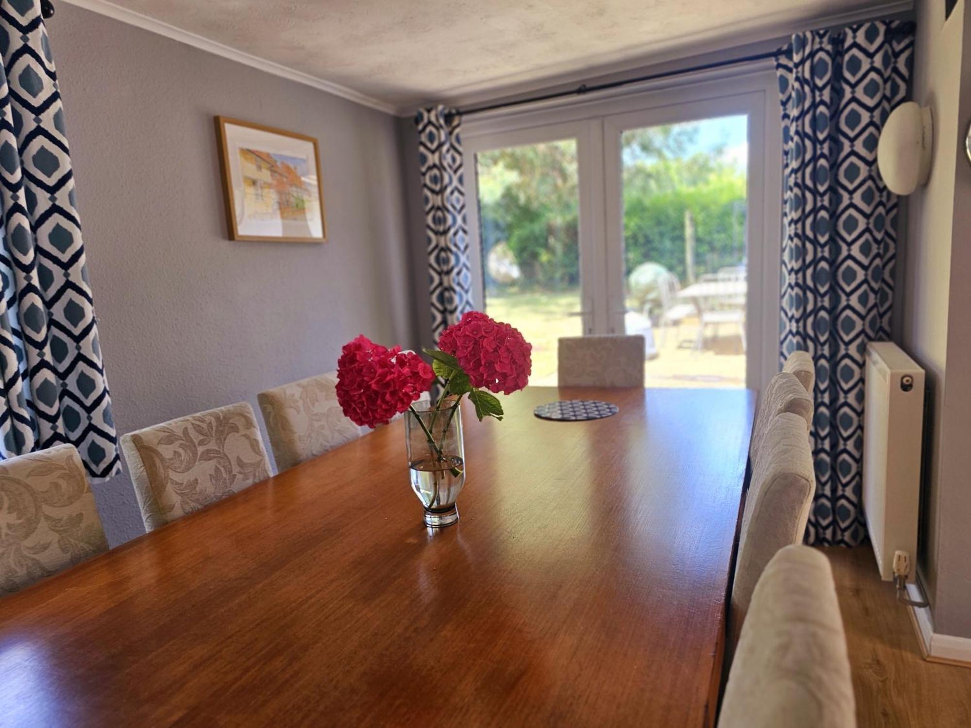 גילדפורד English Farmhouse Cottage מראה חיצוני תמונה