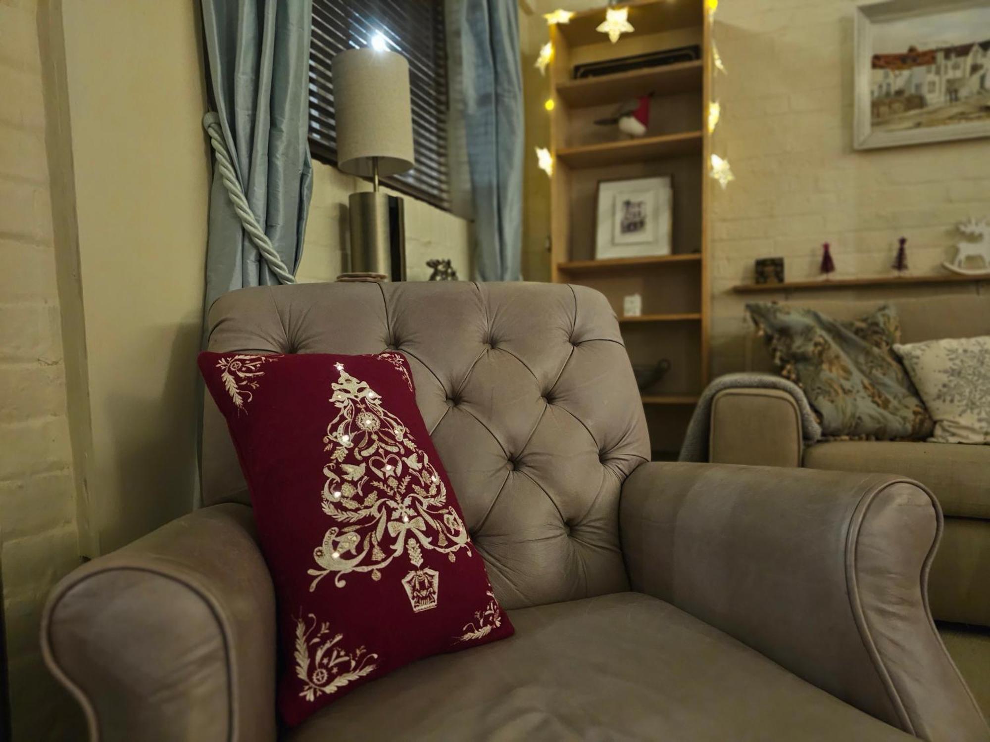 גילדפורד English Farmhouse Cottage מראה חיצוני תמונה